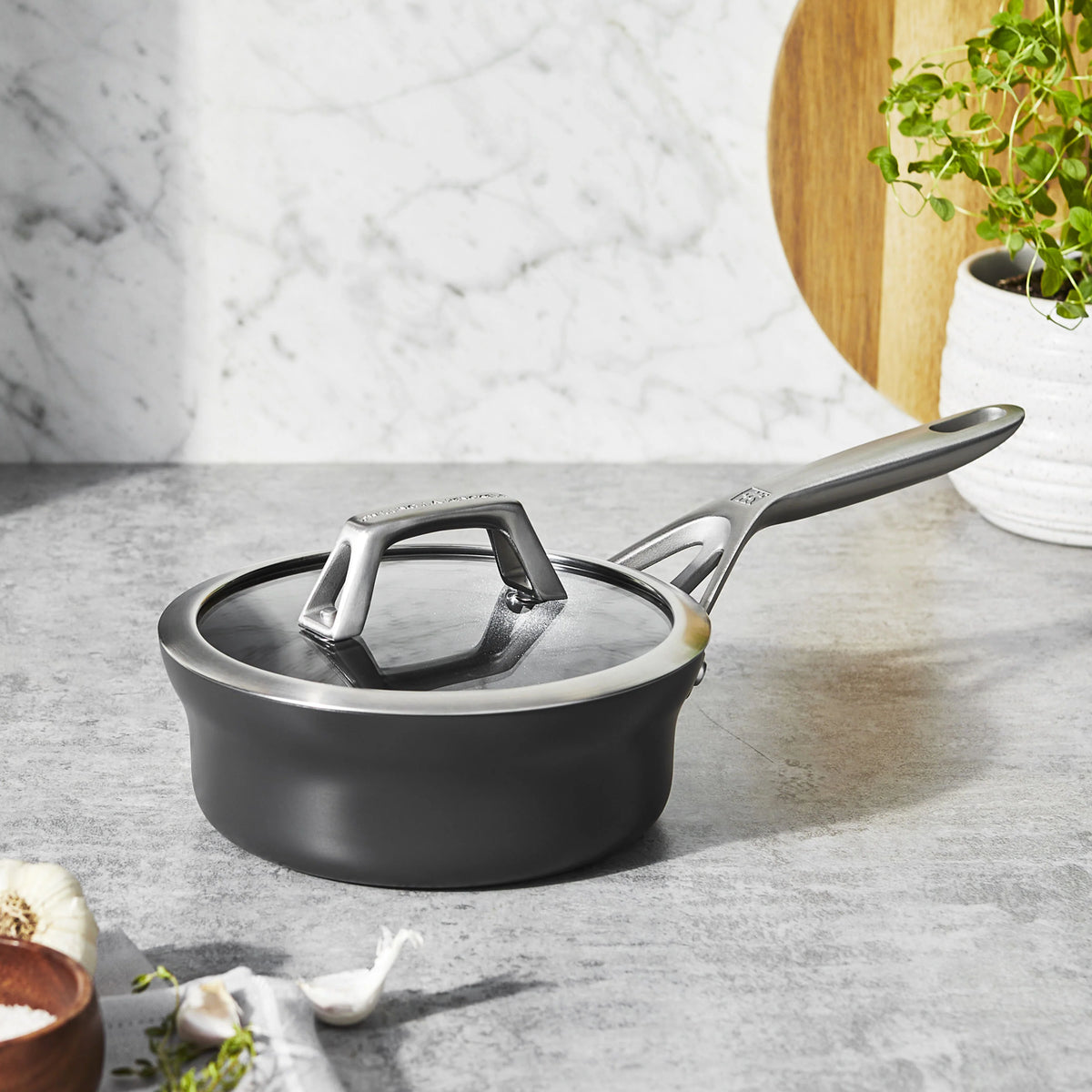 1.5 Qt Hard Anodized Non-Stick Sauce Pan J863012