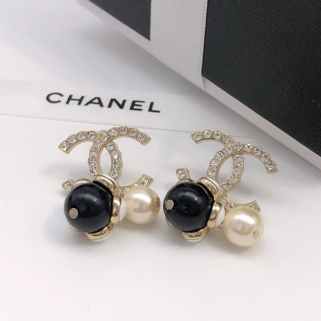 Earrings T689